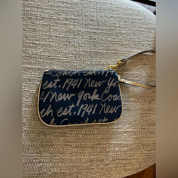 Coach navy and gold New York wristlet - Picture 4 of 5